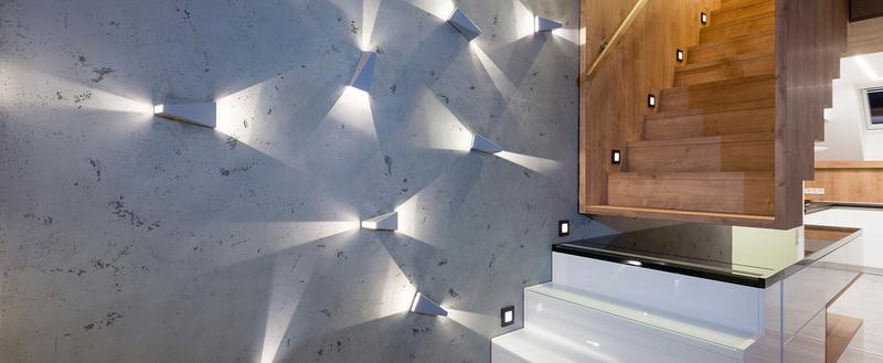 Pomysły na to, jak wypełnić pustą ścianę i ożywić wnętrze