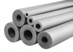 Skuteczne sposoby na ocieplenie rur wentylacyjnych na strychu i oszczędność energii