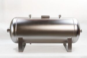 Zbiorniki ciśnieniowe – jakie mają zastosowanie i dlaczego są istotne?