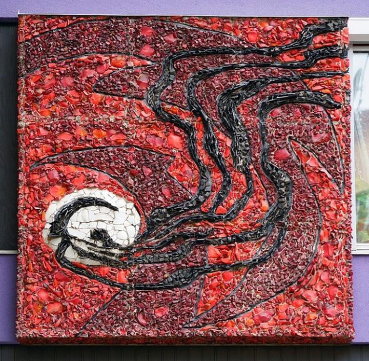 Jak harmonijnie łączyć mozaiki ceramiczne z wielkoformatowymi płytkami – trzy kluczowe zasady do zastosowania w jednym pomieszczeniu