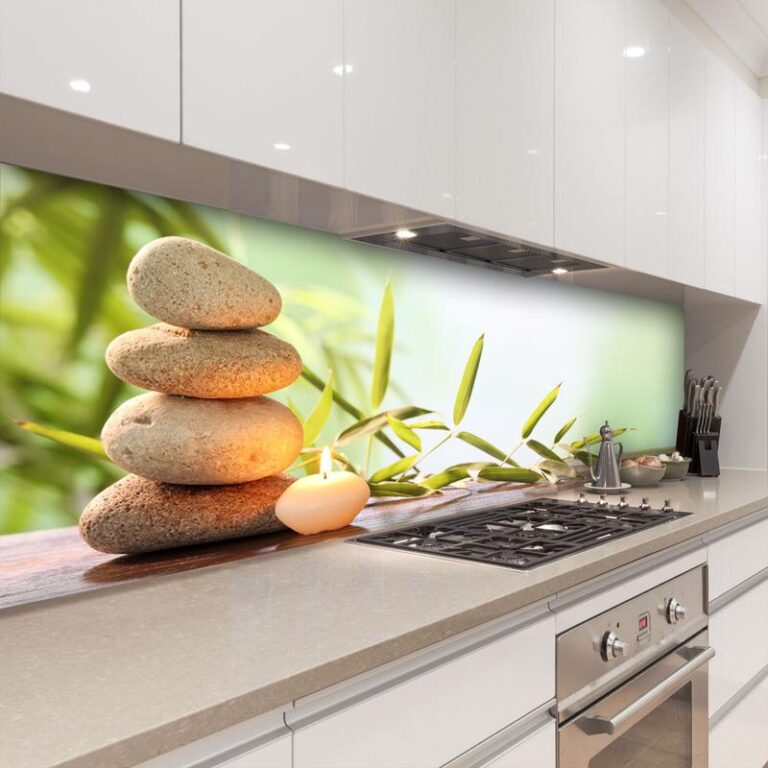 Jak wybrać panele podłogowe do kuchni i uniknąć typowych błędów?